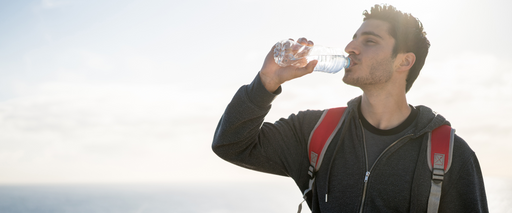 Die Bedeutung von ausreichender Flüssigkeitszufuhr bei Outdoor-Aktivitäten